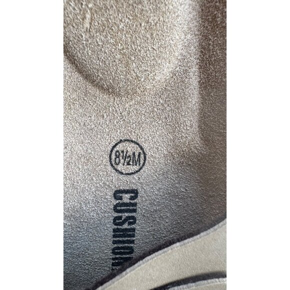 Cushionaire Lane Women's 8.5M Beige Buckle Cork Footbed Sandals Comfort - Picture 7 of 10